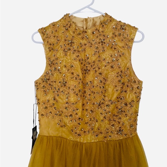 Flawless Gold Dress! 💛😩 - Picture 3 of 7